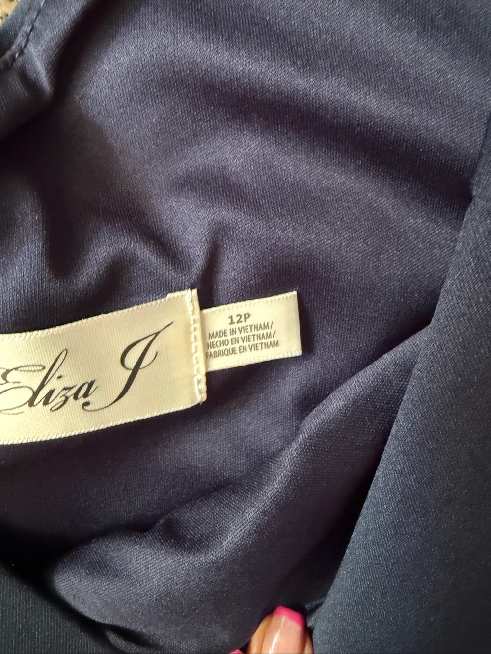 Eliza J
Women's V-Neck Ball Gown - Picture 10 of 12
